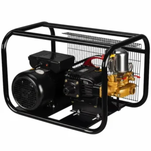 Elettropompa irroratrice professionale 220 Volt da 3 HP con telaio di protezione, ideale per trattamenti agricoli e disinfestazione.